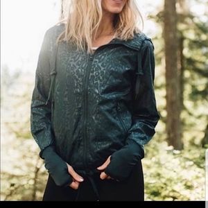 NWT Zyia Active Leopard print light weight hooded bomber jacket